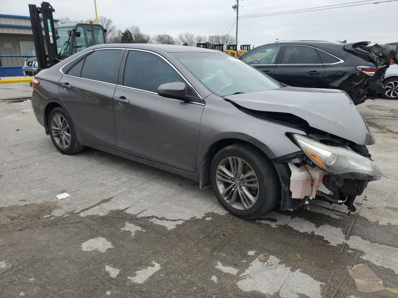 2016 Toyota Camry - Image 4