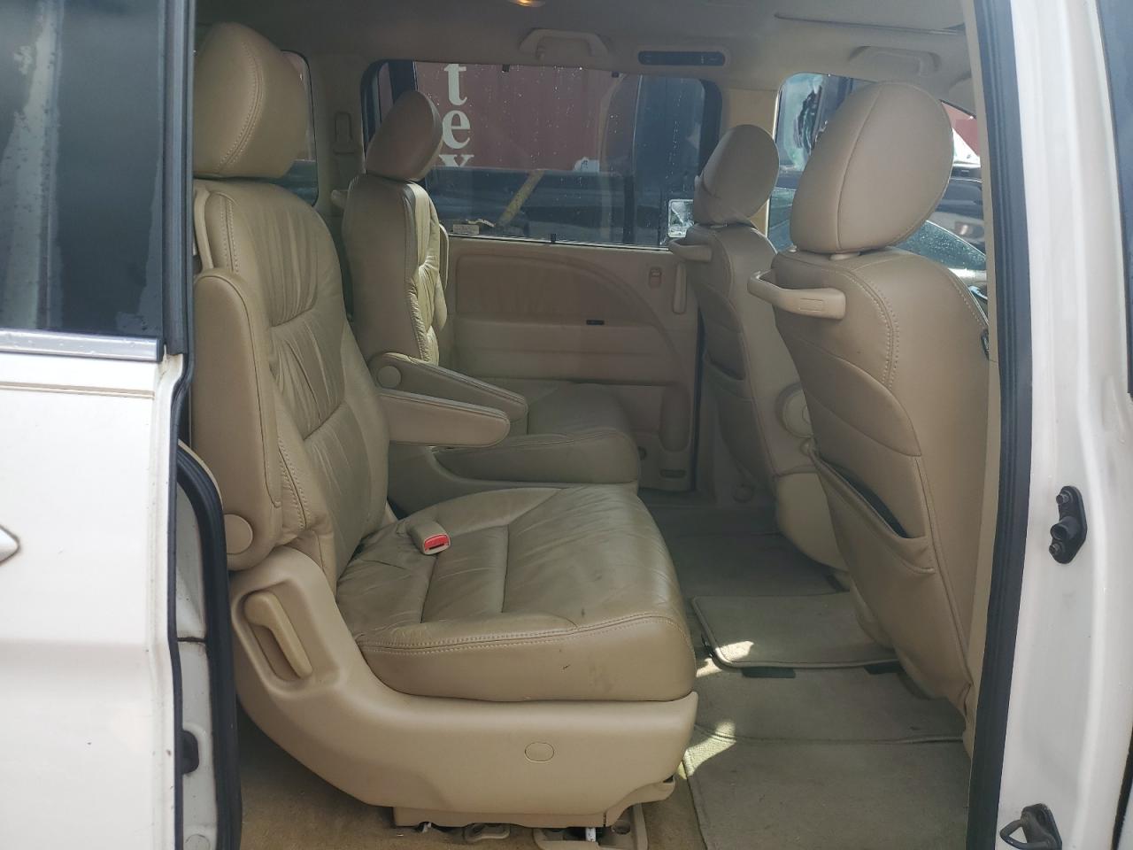 2009 Honda Odyssey - Image 11