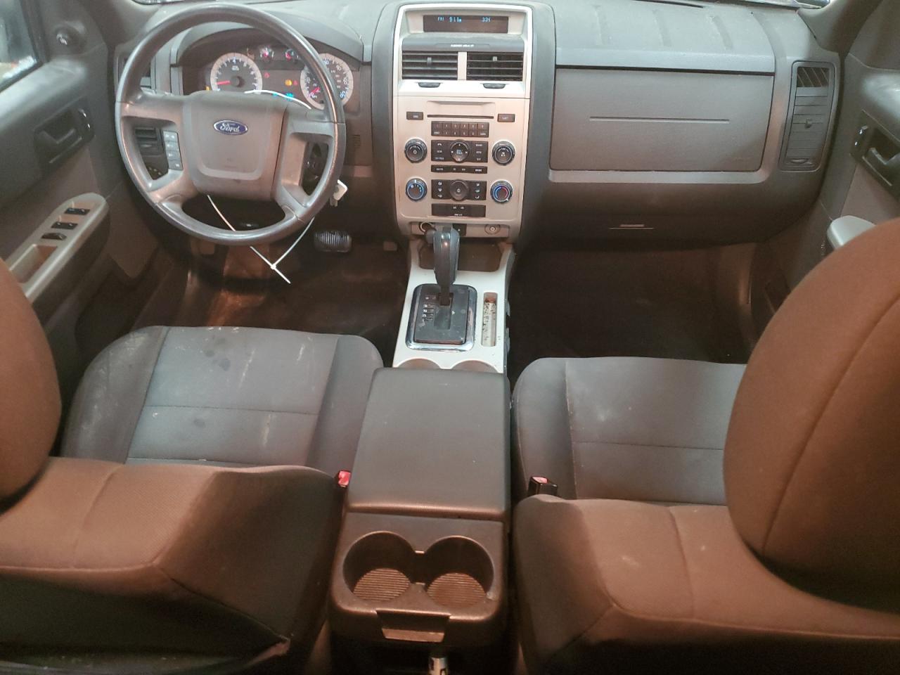 2010 Ford Escape - Image 8