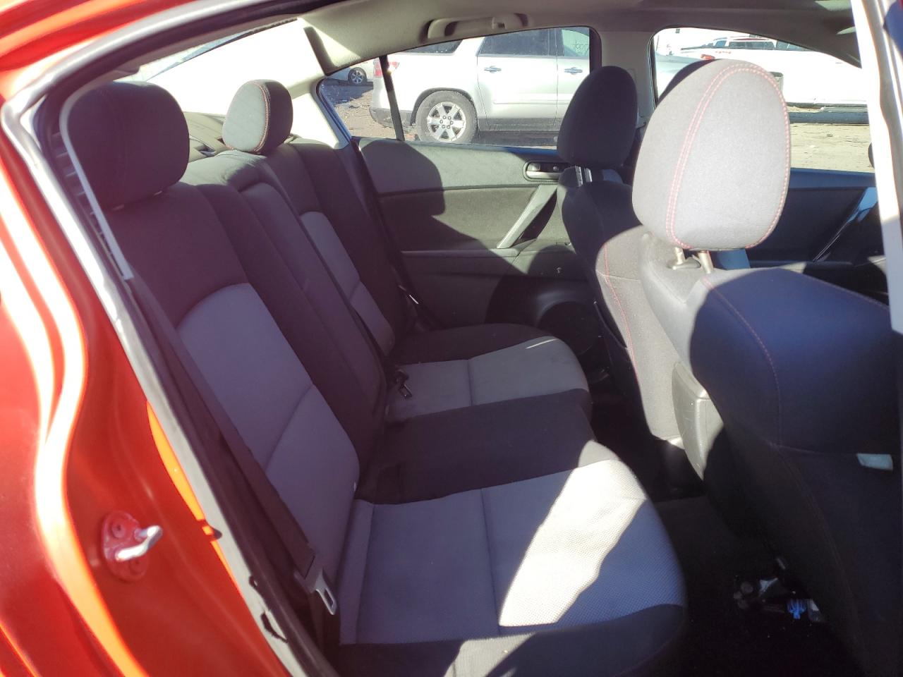 2010 Mazda 3 - Image 10