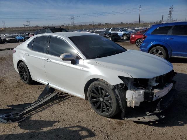 TOYOTA CAMRY 2022 Белы