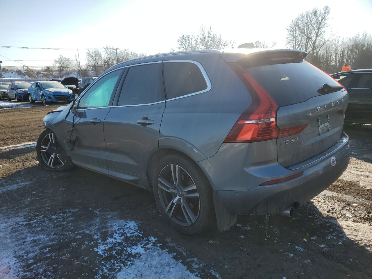 2018 Volvo XC60 - Image 2