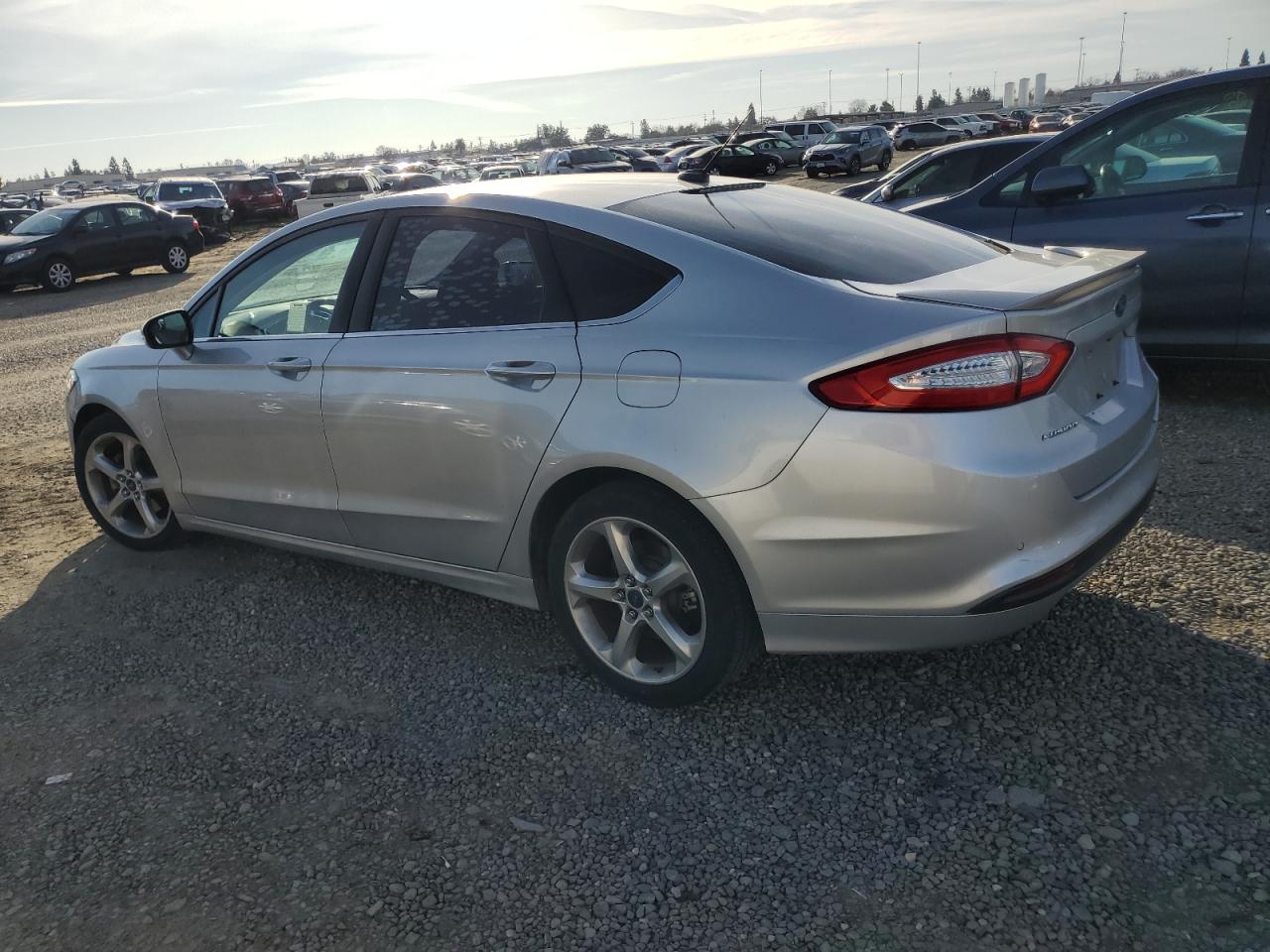 VIN 3FA6P0H76FR105633 2015 FORD FUSION no.2