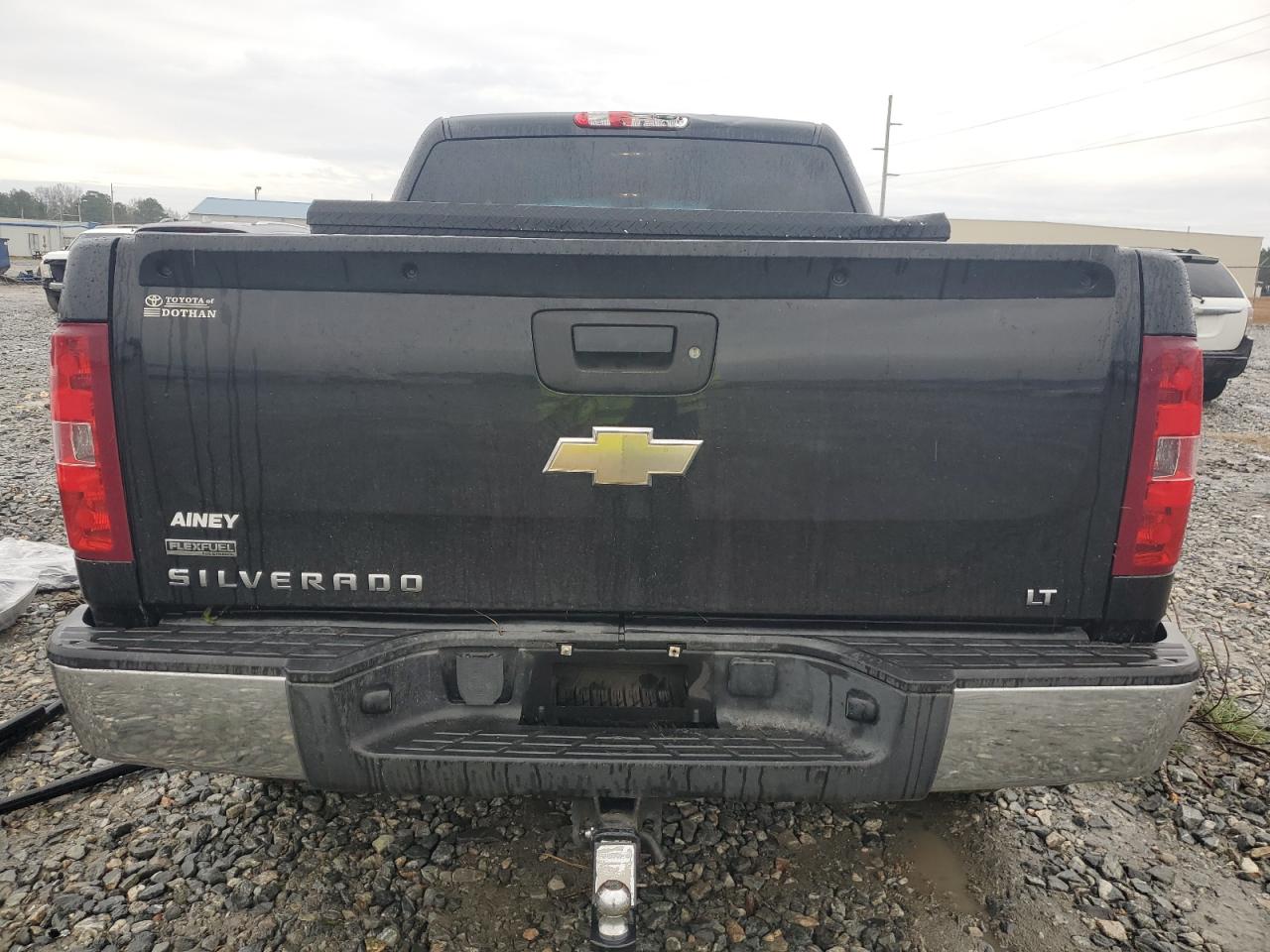 2011 Chevrolet Silverado - Image 6