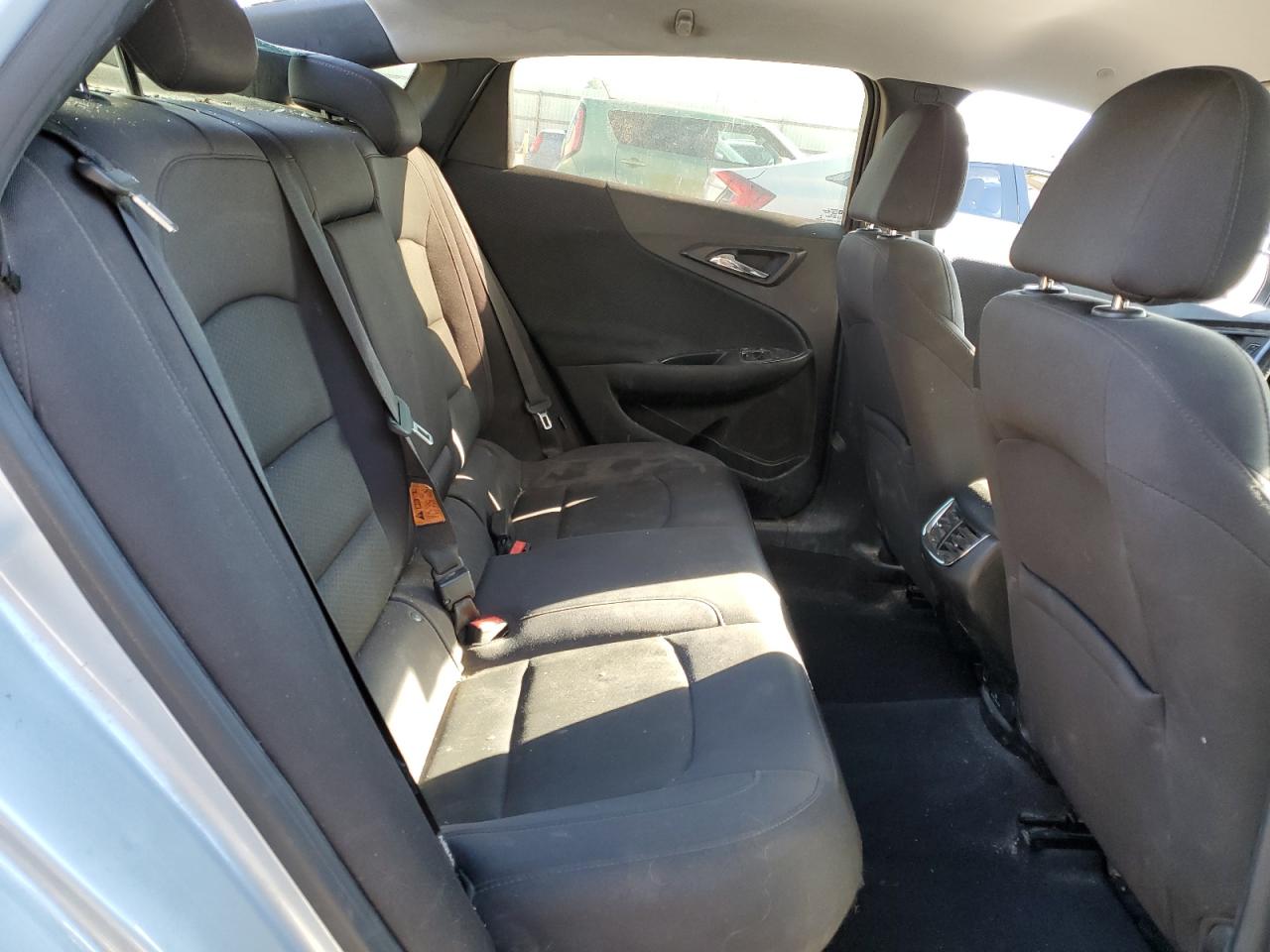 2017 Chevrolet Malibu - Image 10