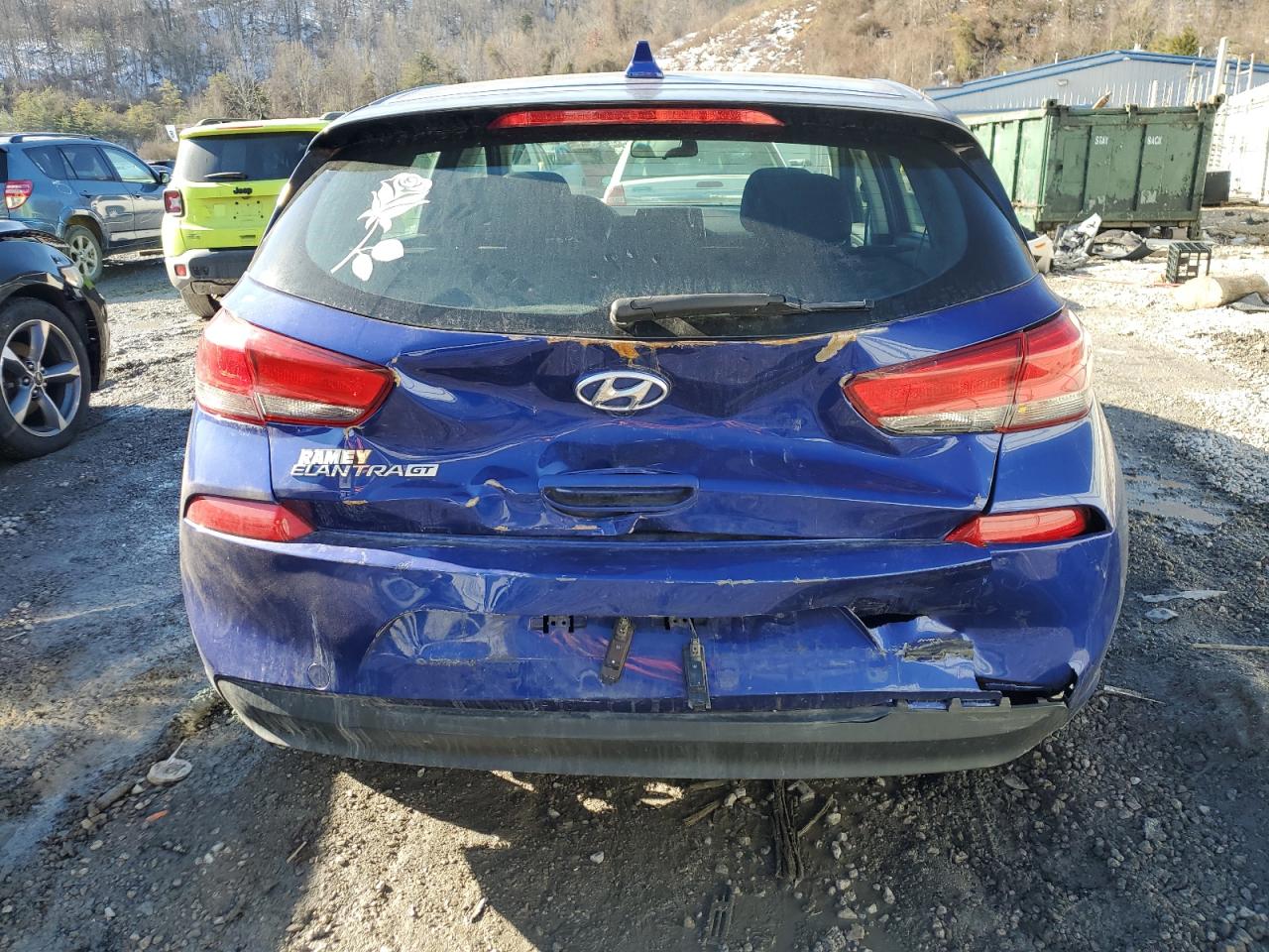 2019 Hyundai Elantra - Image 6