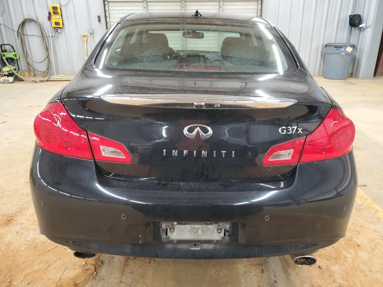 2011 Infiniti G - Image 6