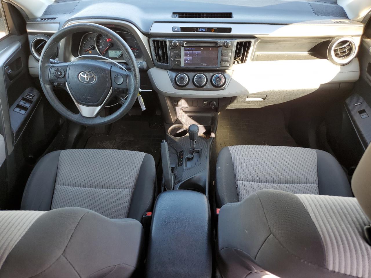 2015 Toyota RAV 4 - Image 8