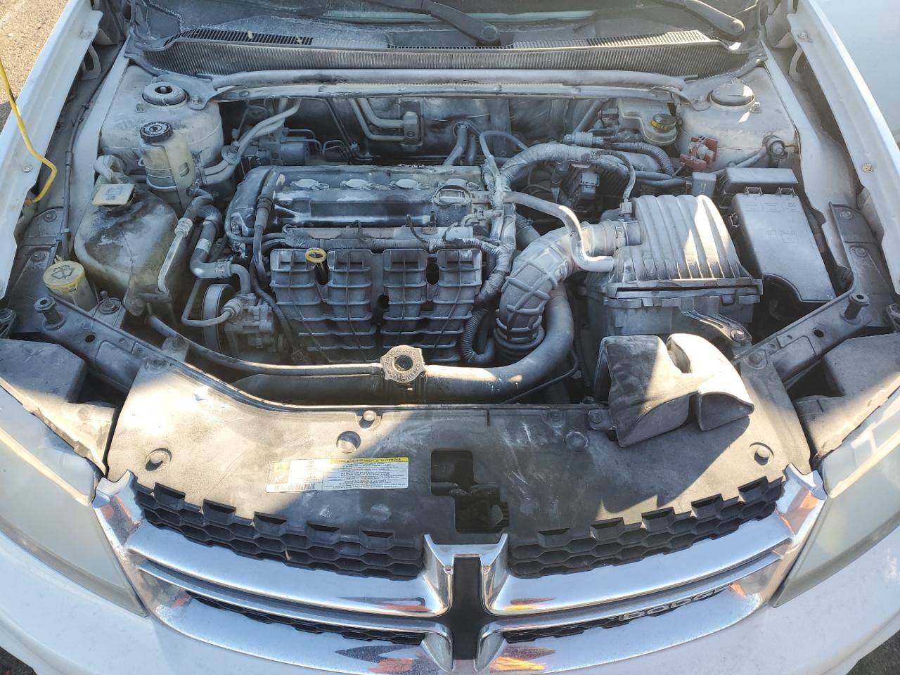 2011 Dodge Avenger - Image 12