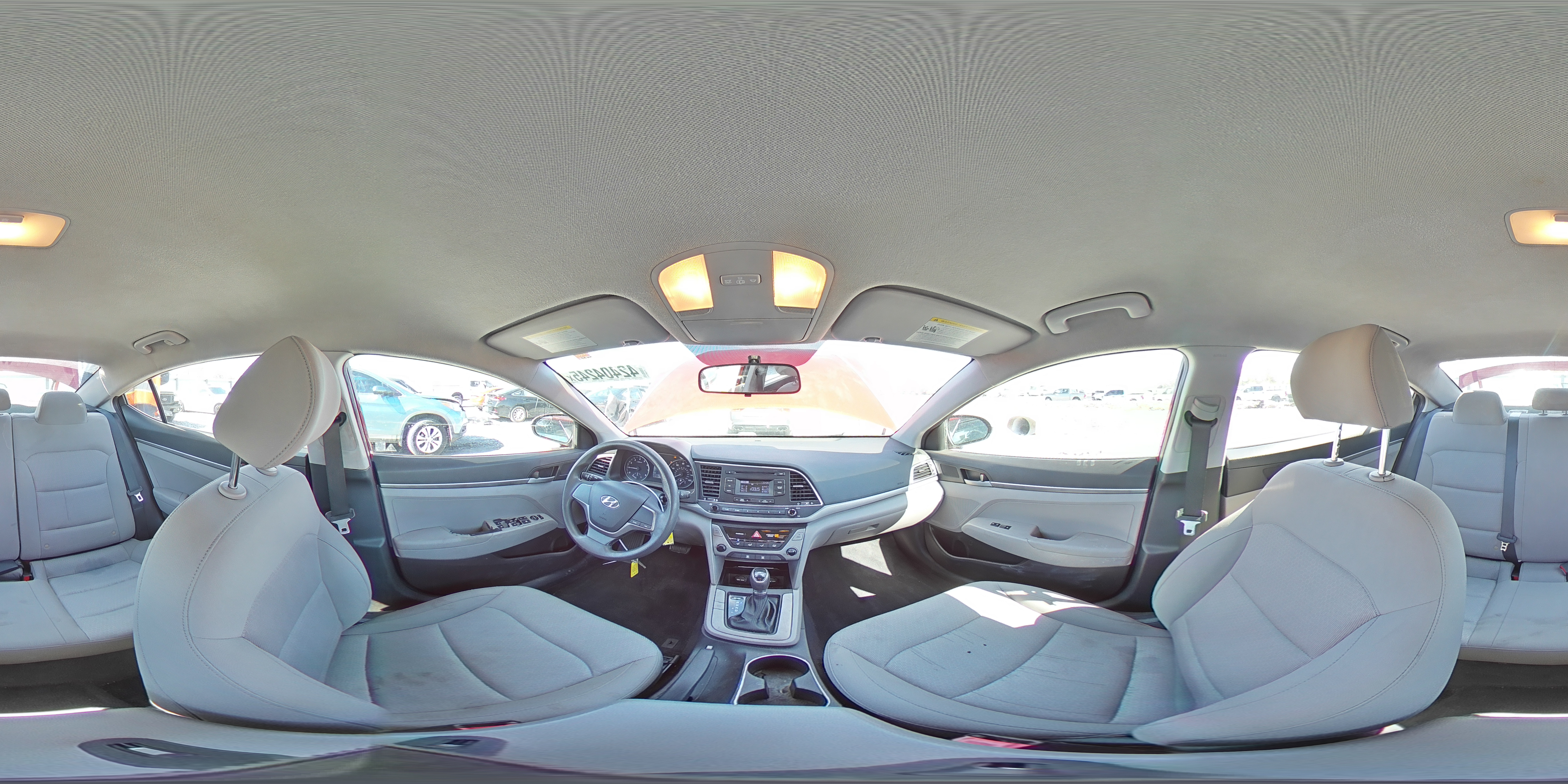 2017 Hyundai Elantra - Image 13
