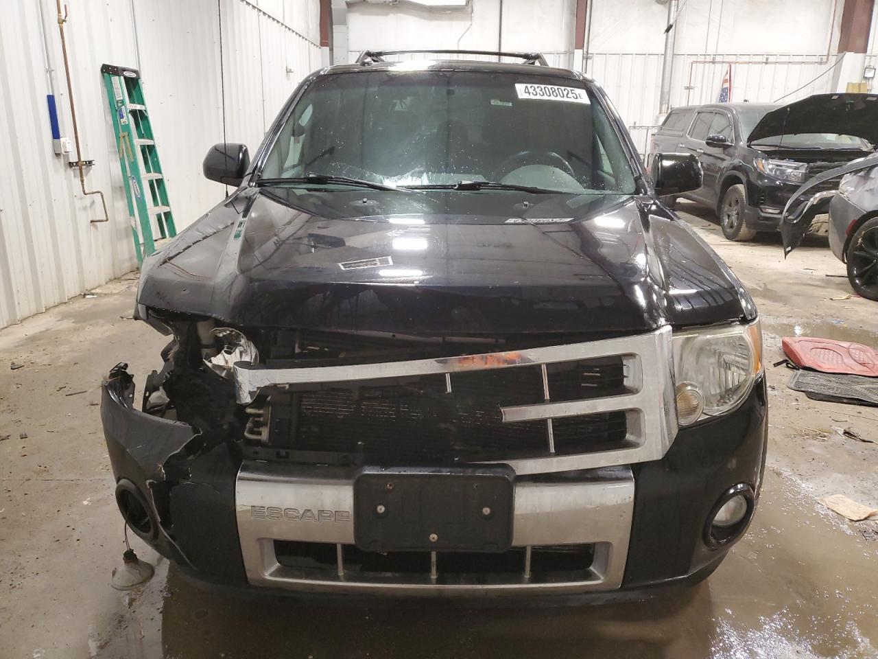 2010 Ford Escape - Image 5