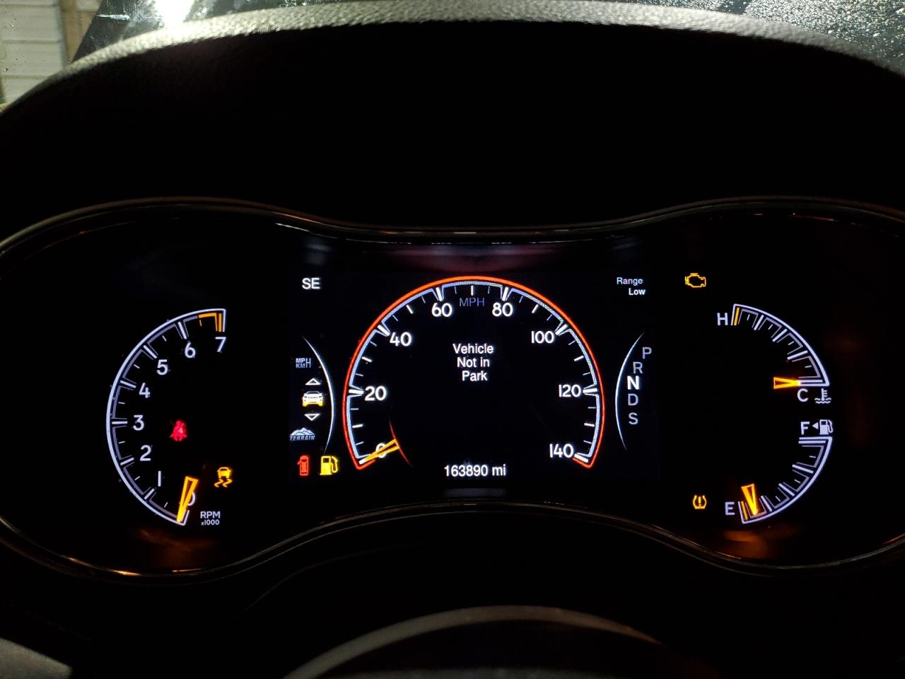 2014 Jeep Grand Cherokee - Image 9