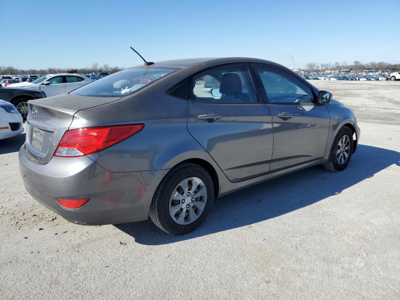 2016 Hyundai Accent - Image 3
