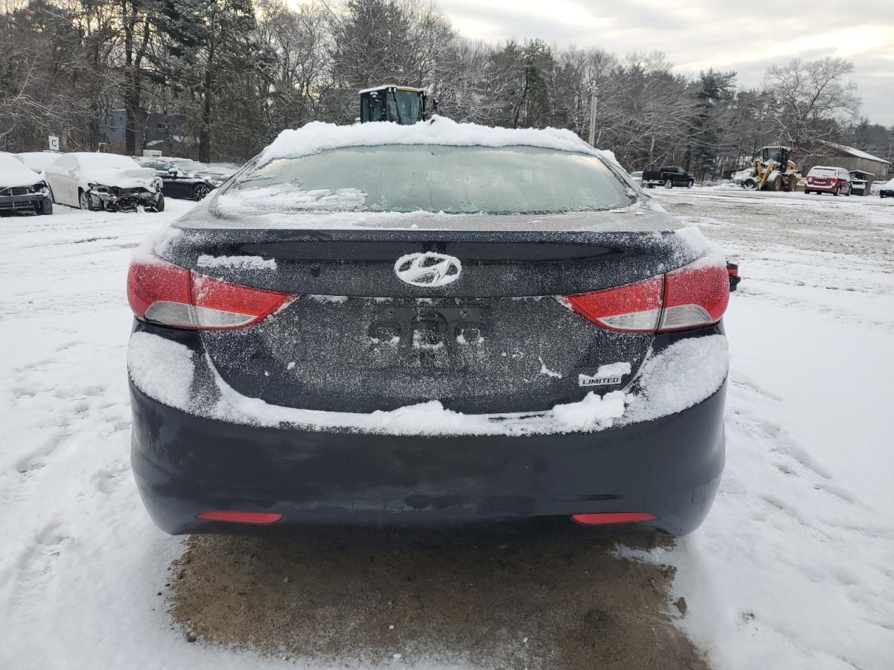 2013 Hyundai Elantra - Image 6