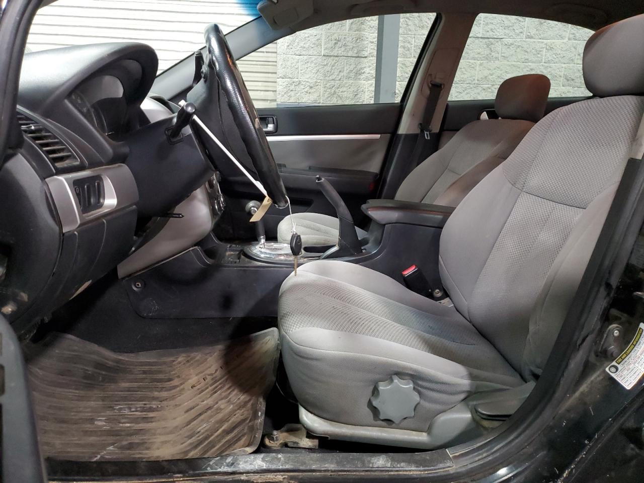 2008 Mitsubishi Galant - Image 7
