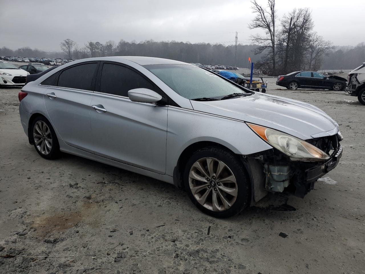 2012 Hyundai Sonata - Image 4