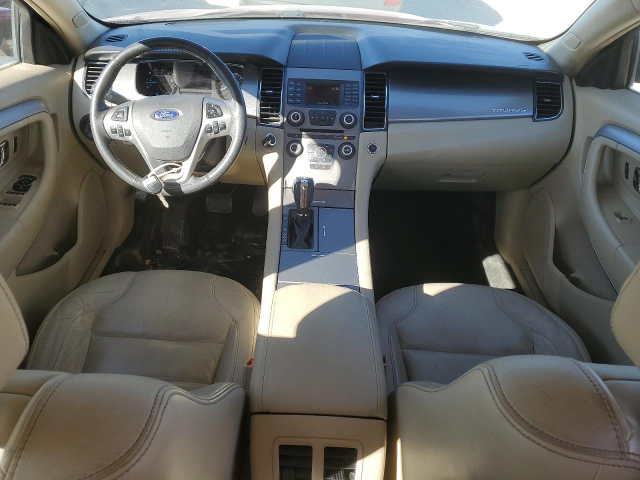 2016 Ford Taurus - Image 8