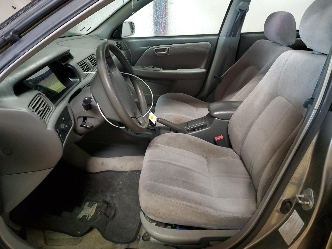 2000 Toyota Camry - Image 7