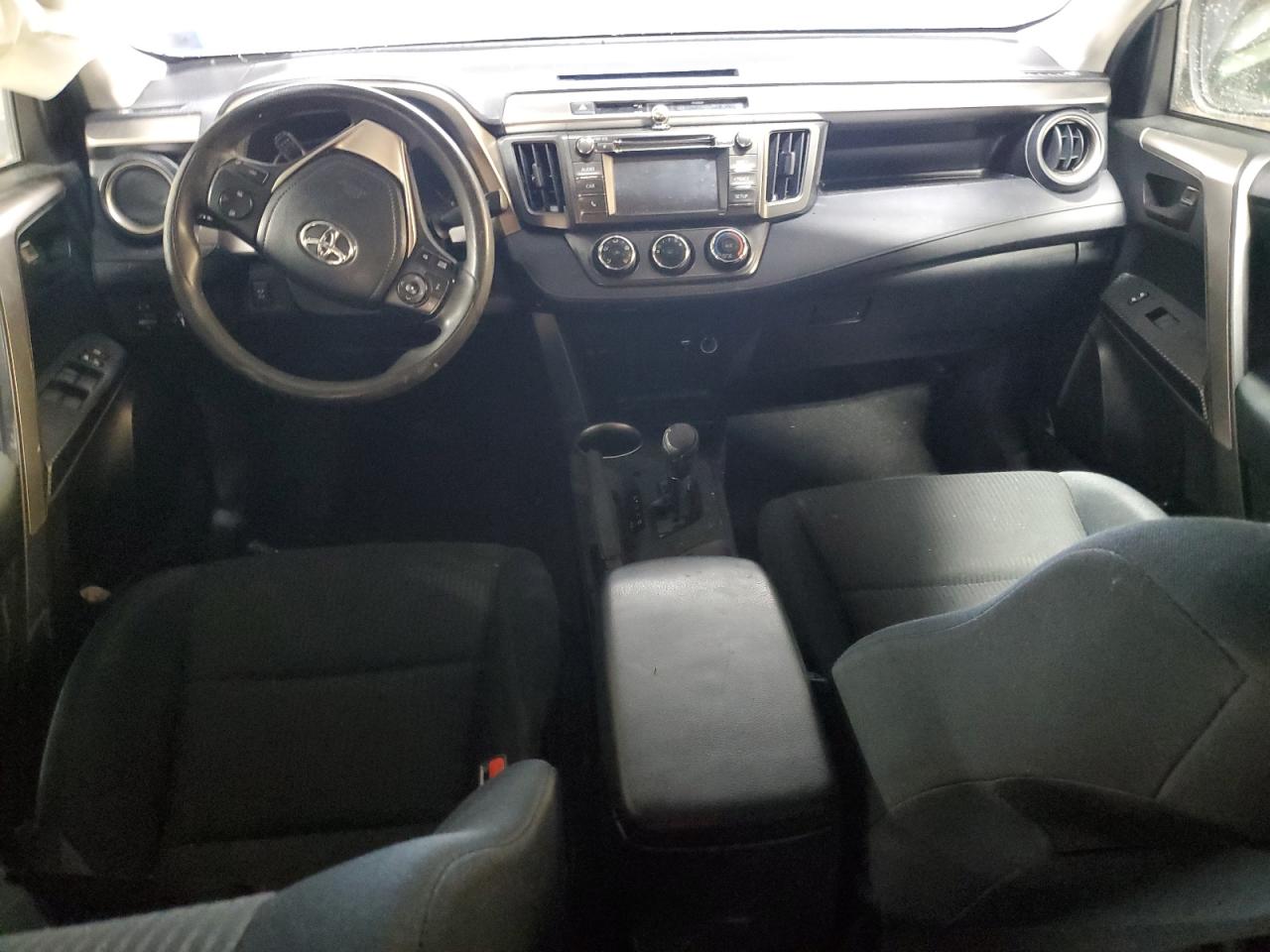2015 Toyota RAV 4 - Image 8