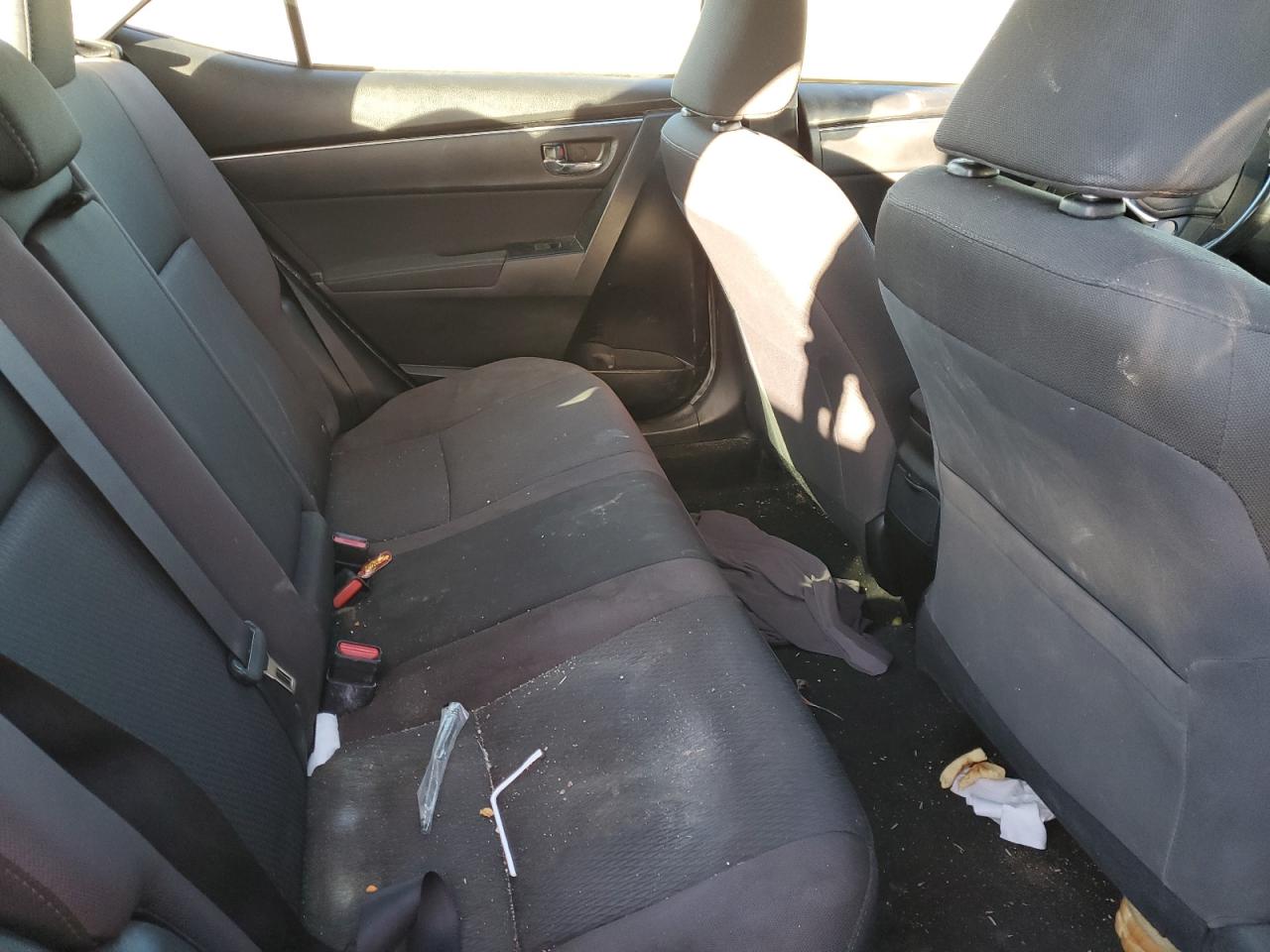 2017 Toyota Corolla L VIN: 5YFBURHE4HP627917 Lot: 88302705