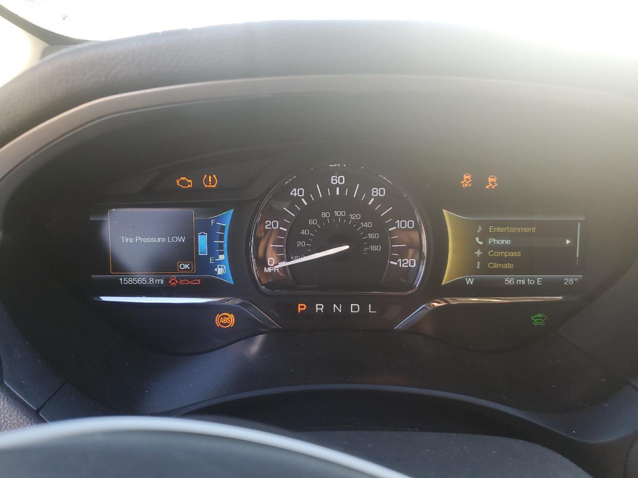 2015 Lincoln MKZ - Image 9