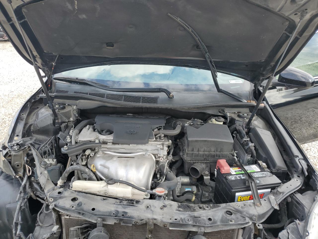 2016 Toyota Camry - Image 11