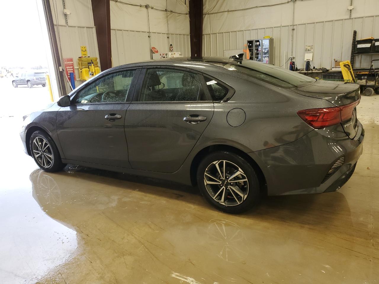 2024 Kia Forte - Image 2