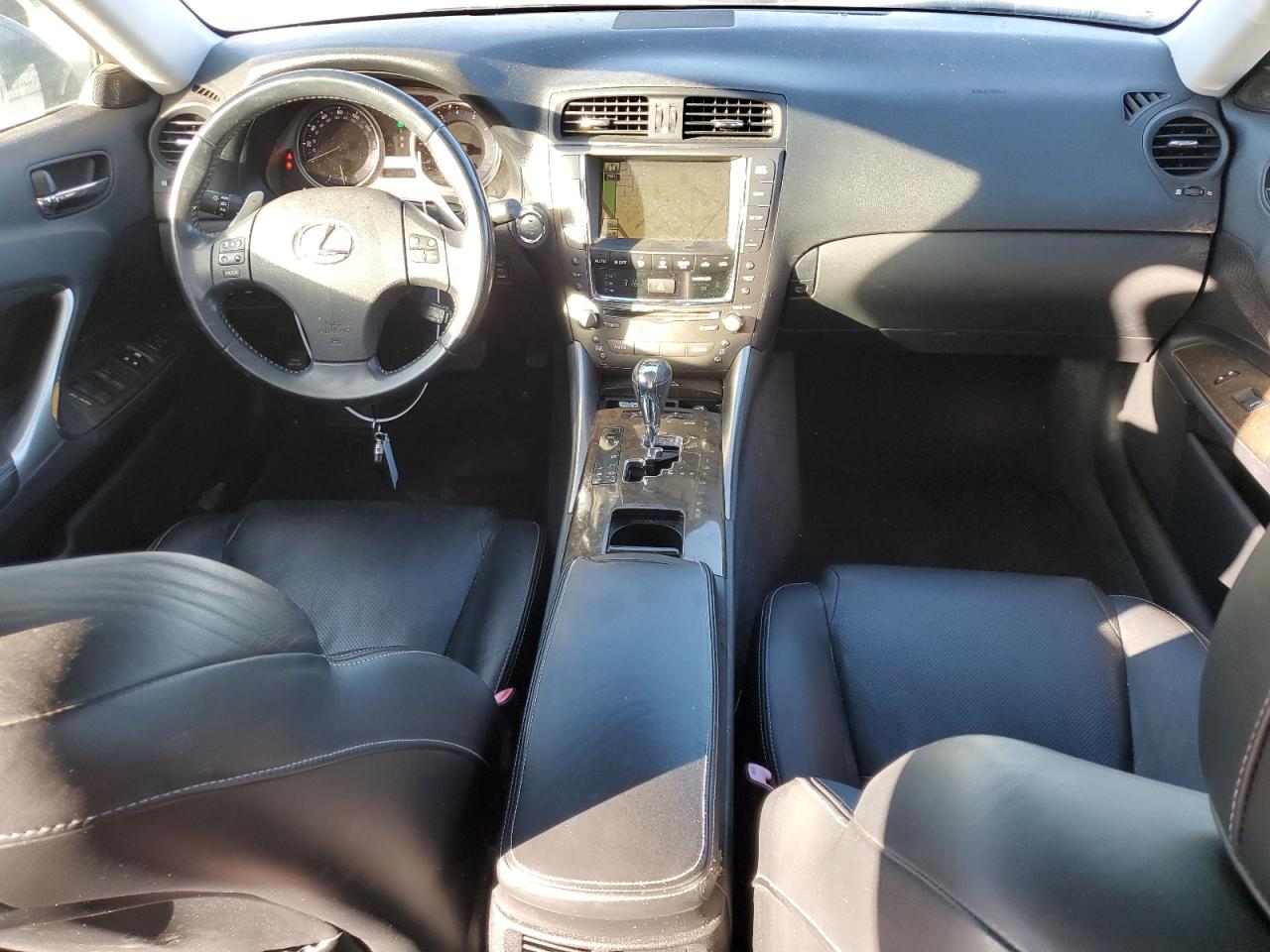 2010 Lexus IS - Image 8