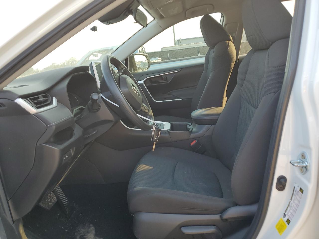 2023 Toyota RAV 4 - Image 7