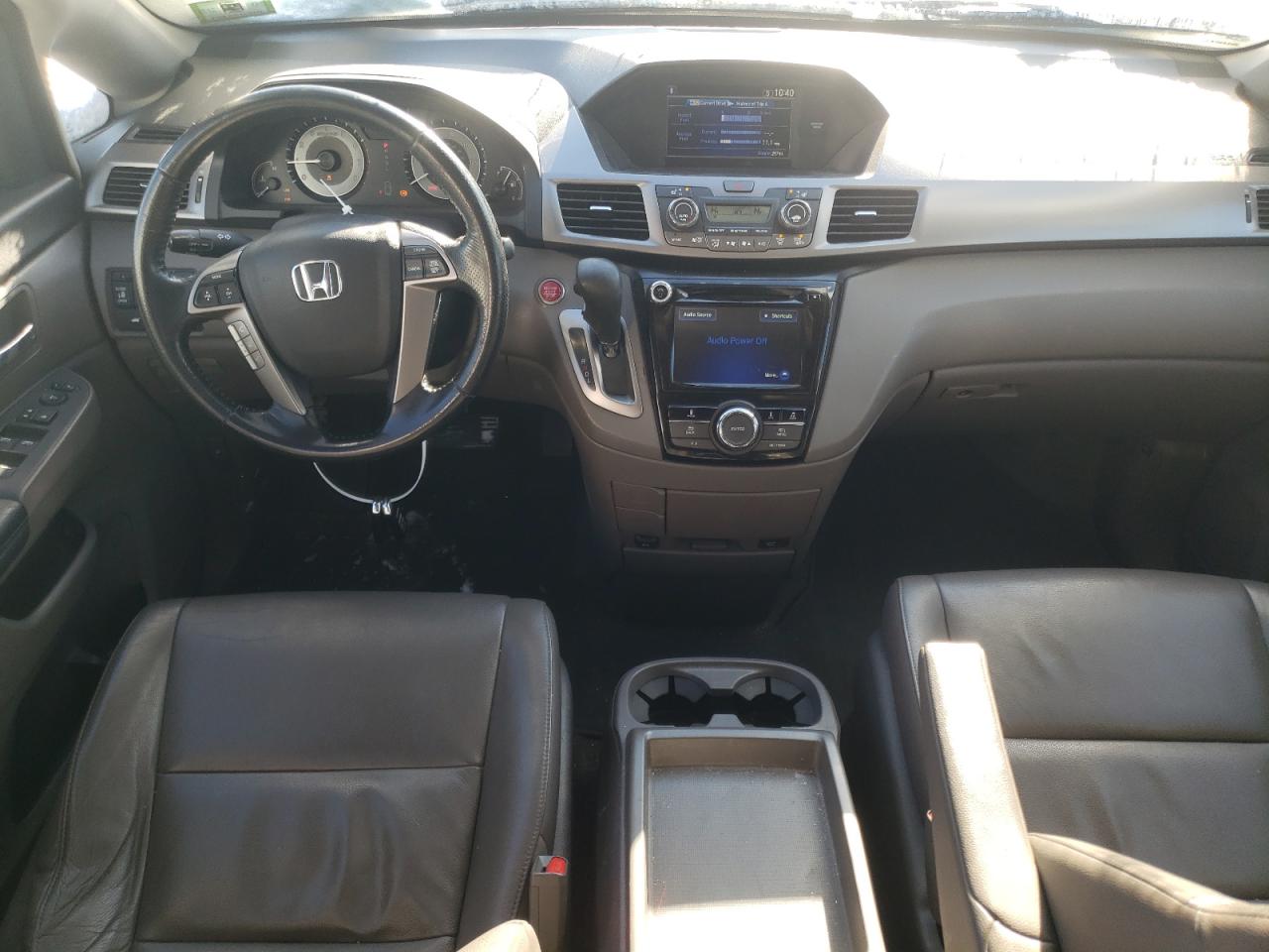 2016 Honda Odyssey - Image 8