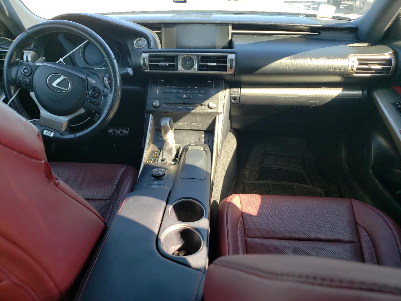 2015 Lexus IS - Image 8