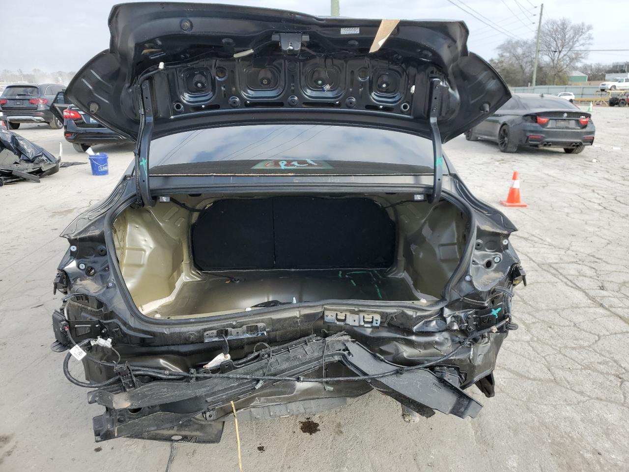2024 Hyundai Elantra - Image 6