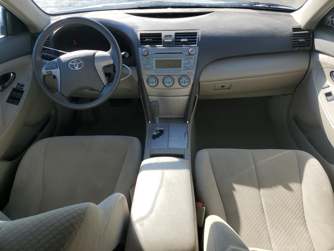 2009 Toyota Camry - Image 8