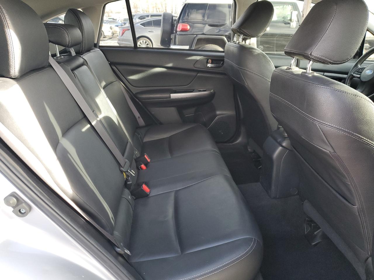 2015 Subaru XV - Image 11