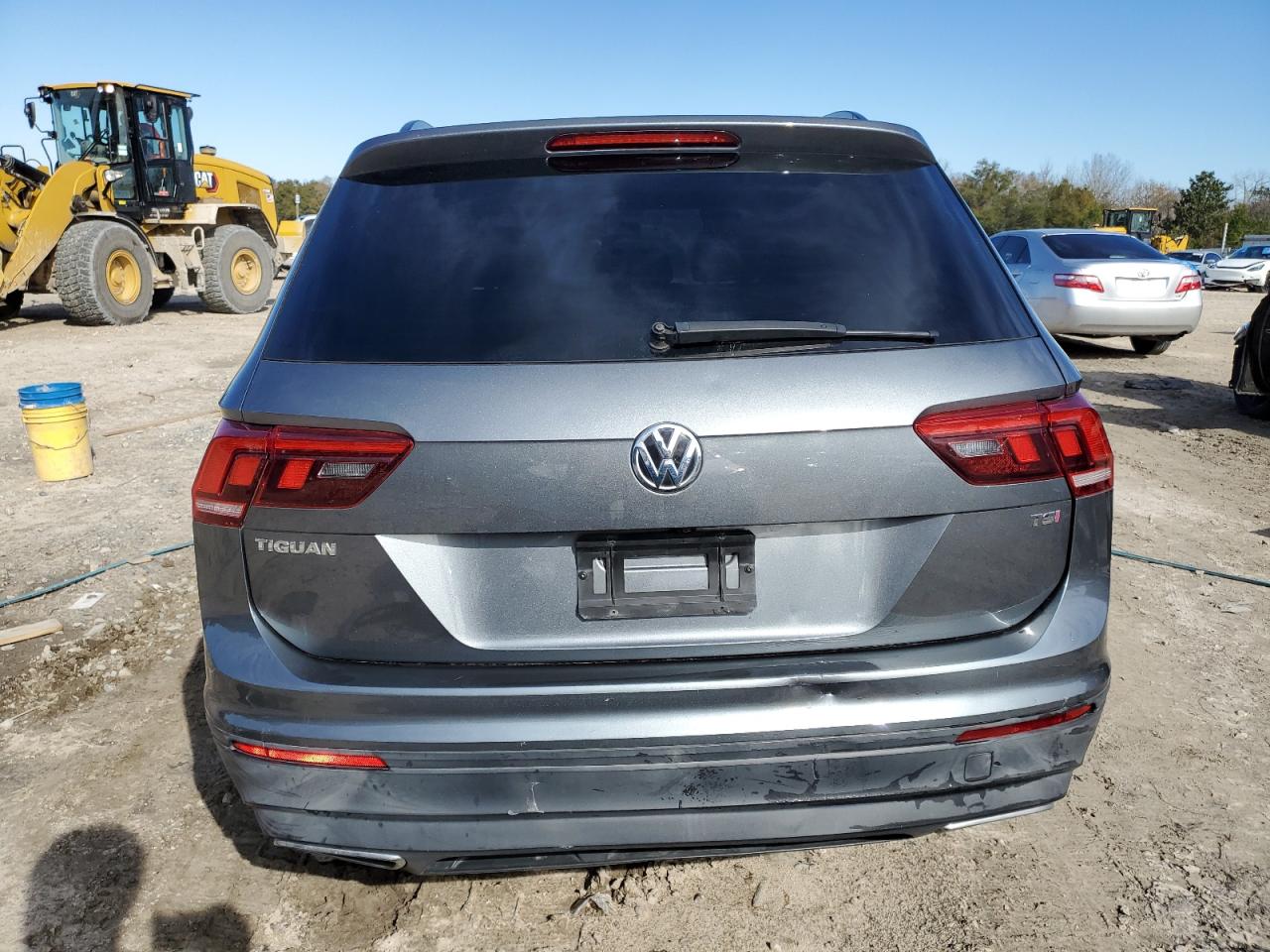 2018 Volkswagen Tiguan - Image 6