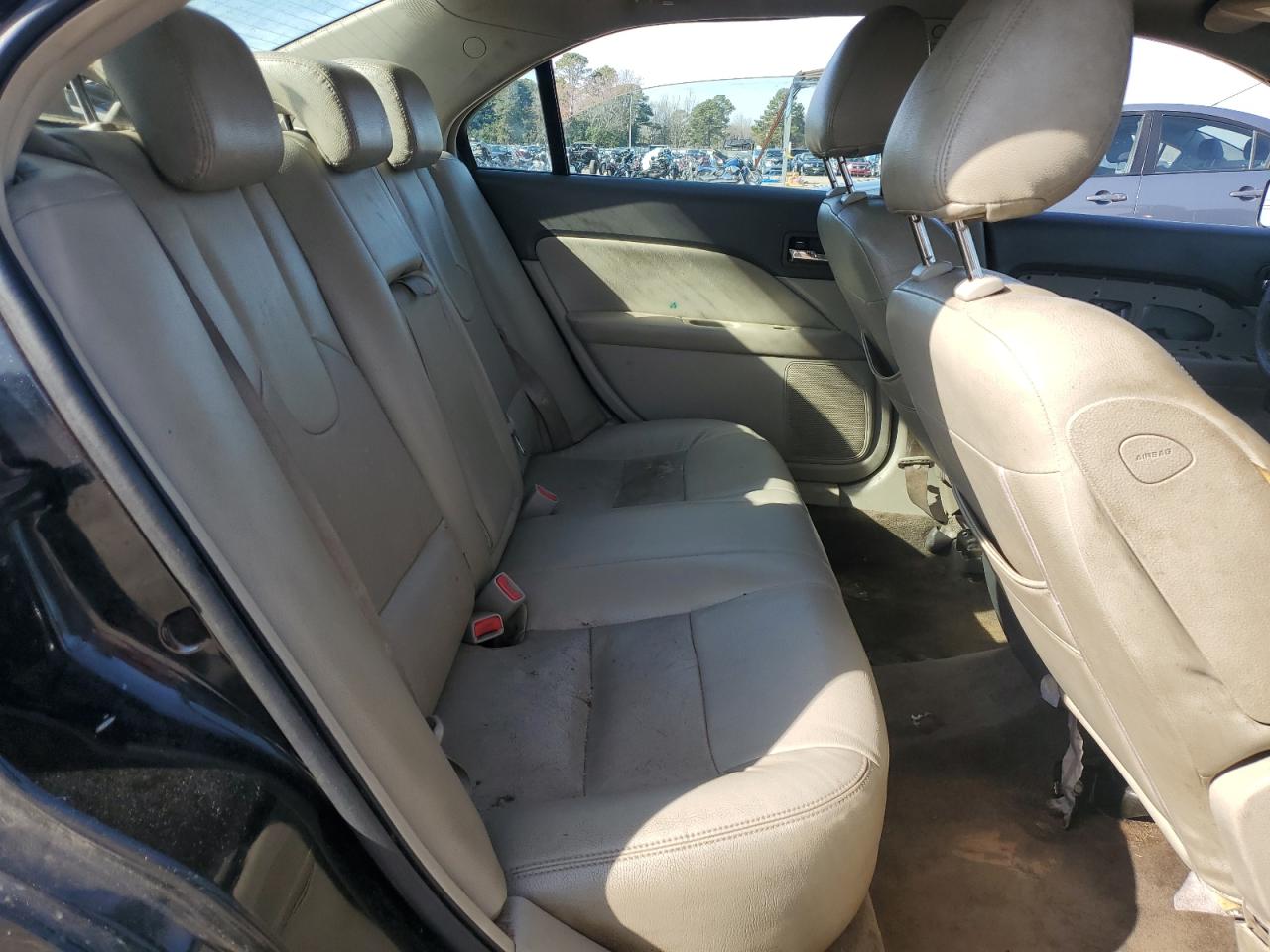 2010 Ford Fusion - Image 10