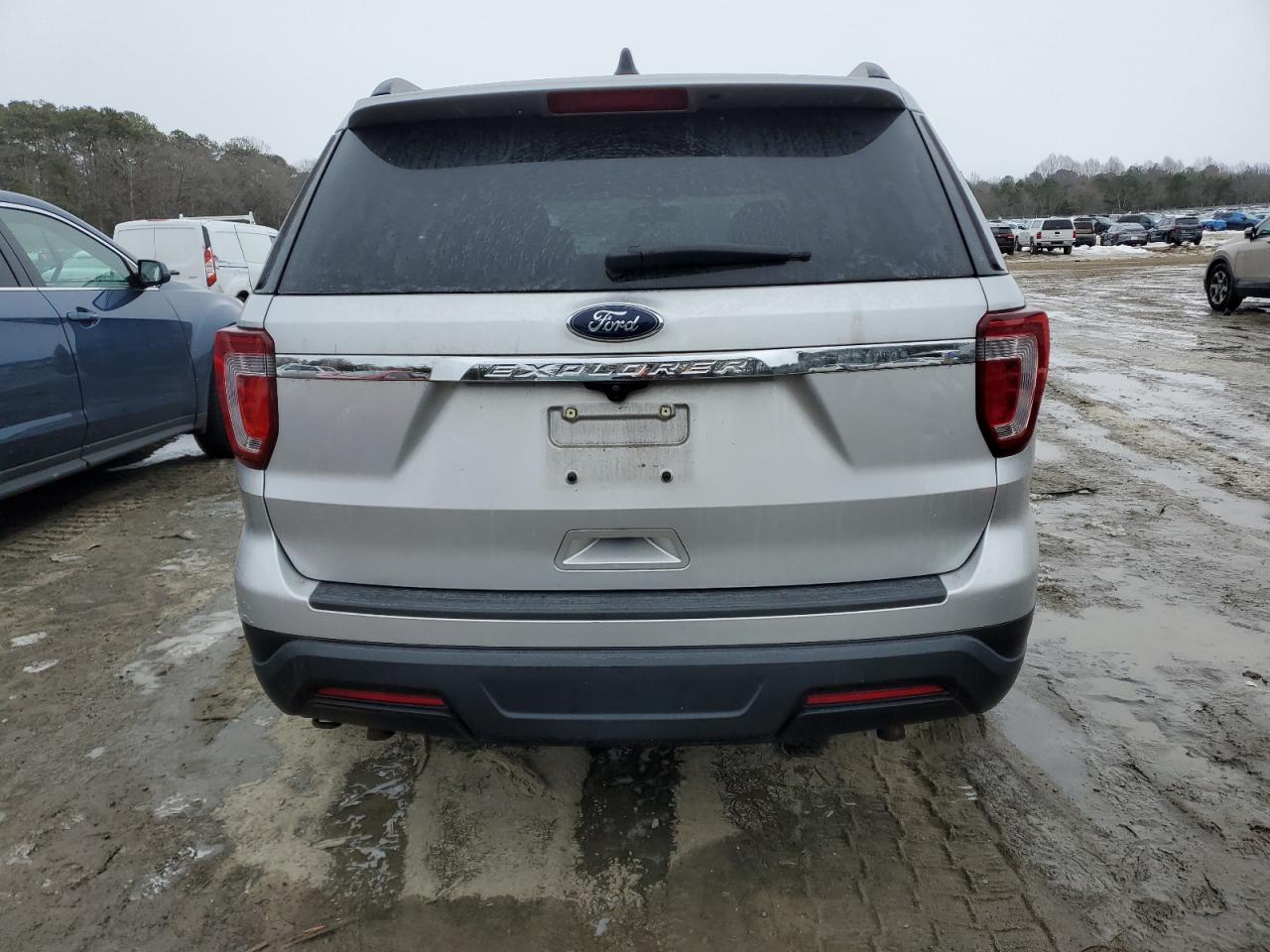 2018 Ford Explorer - Image 6
