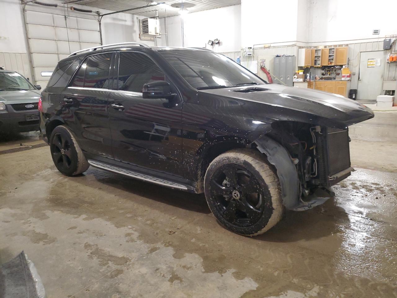 2017 Mercedes-Benz GLE - Image 4