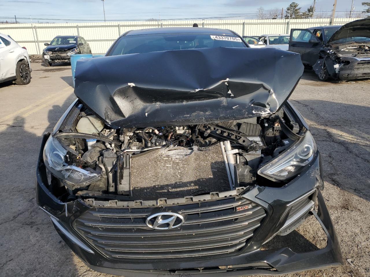 2018 Hyundai Elantra - Image 5
