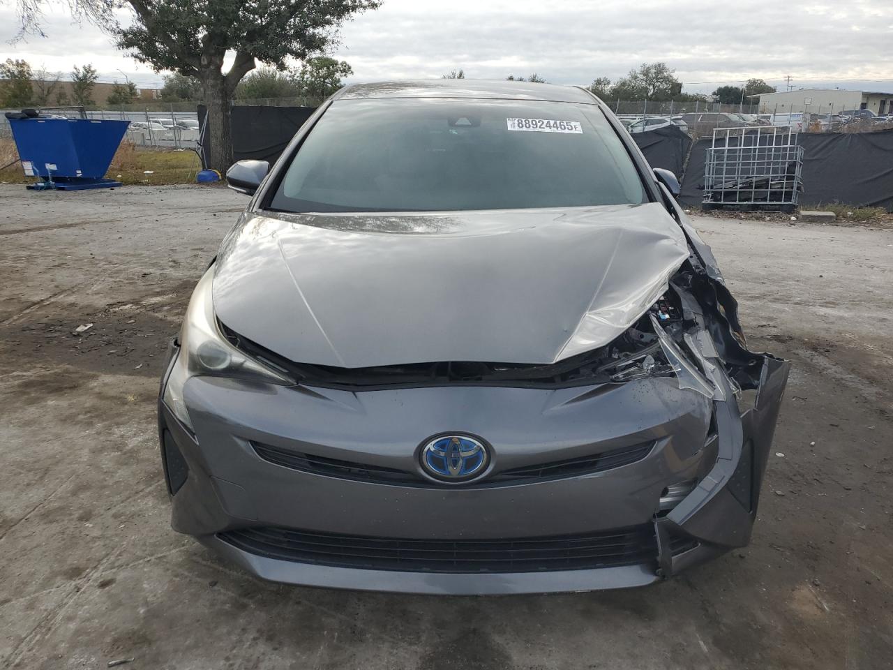 2017 Toyota Prius - Image 5