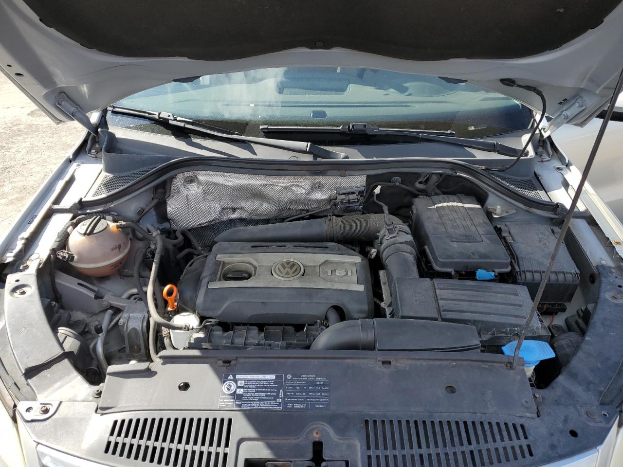 2009 Volkswagen Tiguan - Image 12