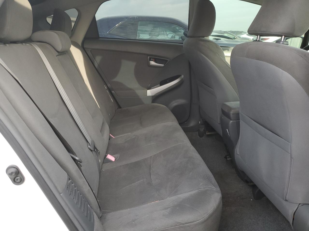 2011 Toyota Prius - Image 10