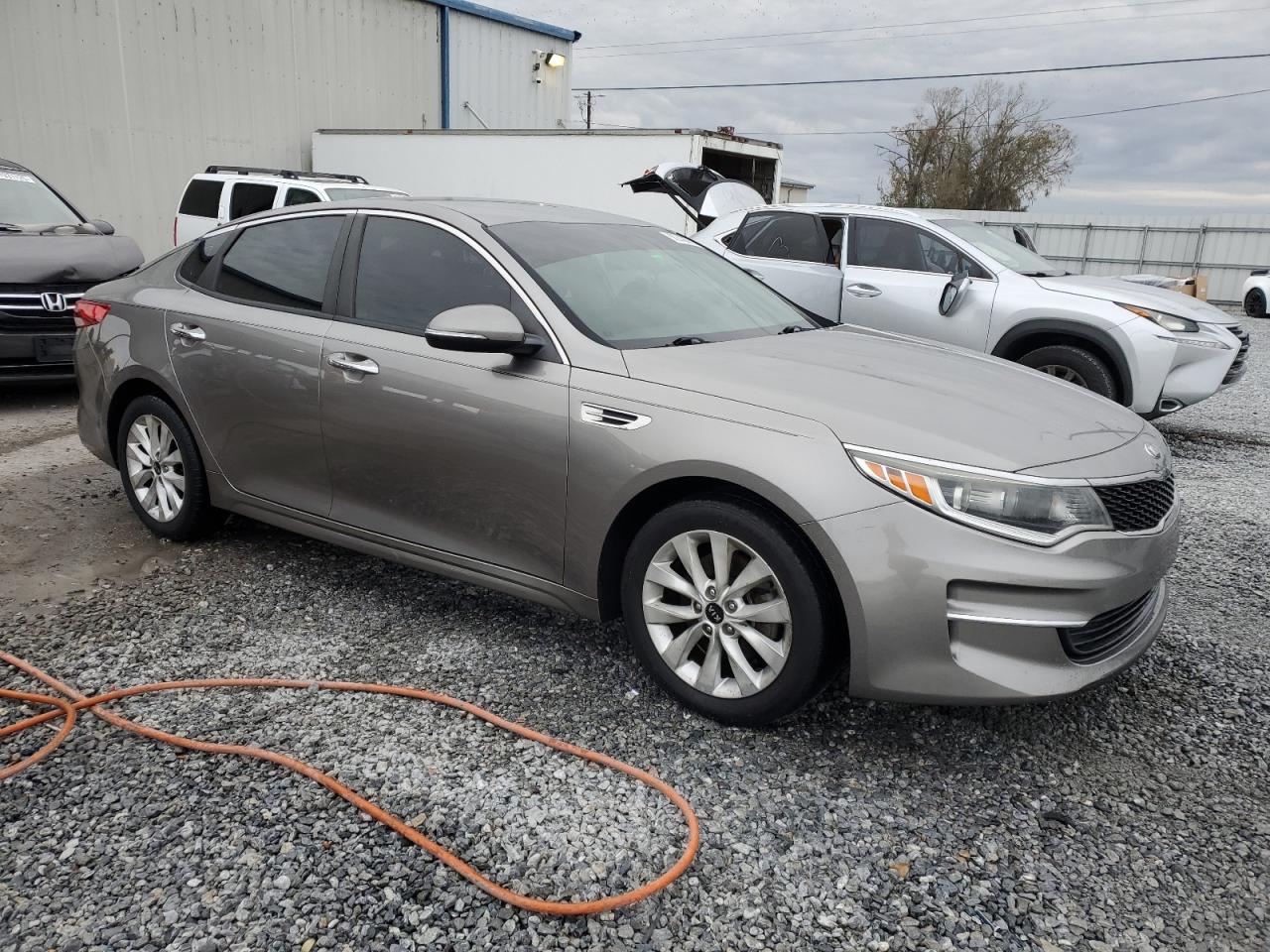 2018 Kia Optima - Image 4