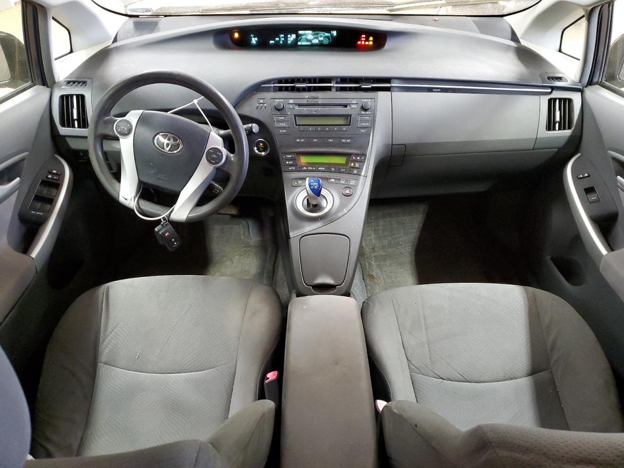 2011 Toyota Prius - Image 8