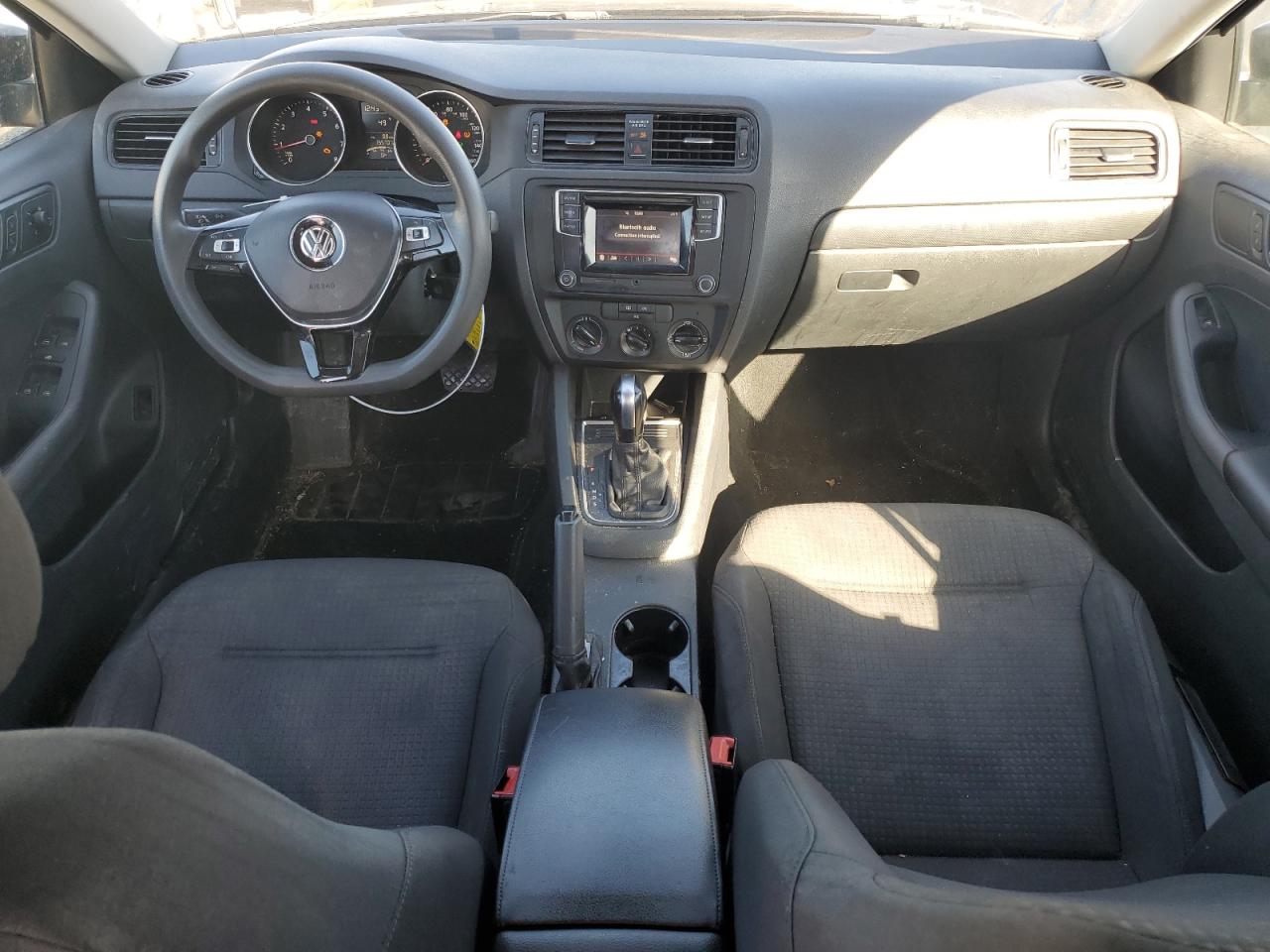 2016 Volkswagen Jetta - Image 8