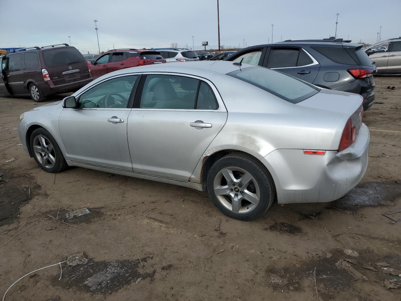 2010 Chevrolet Malibu - Image 2