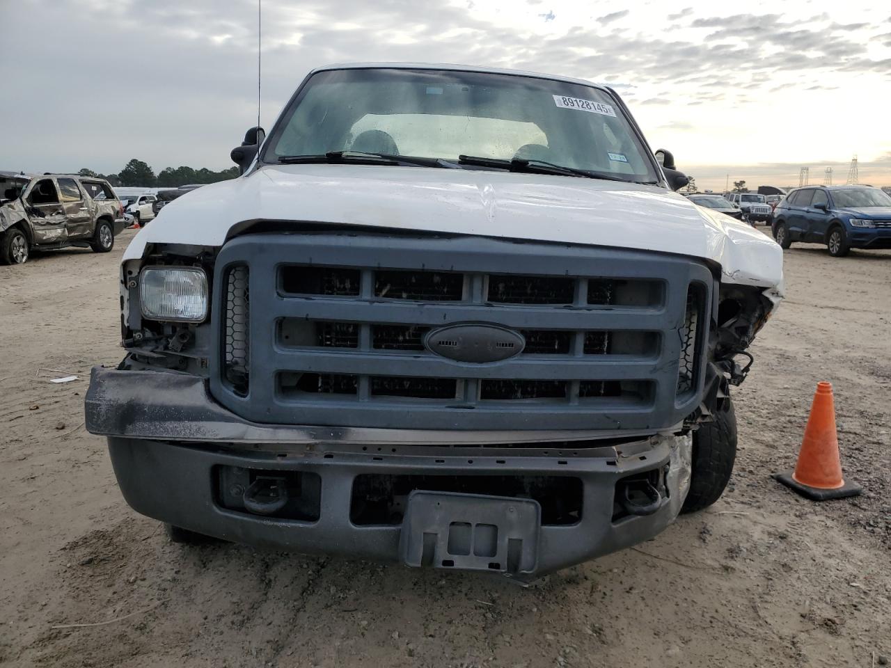 2006 Ford F350 - Image 5