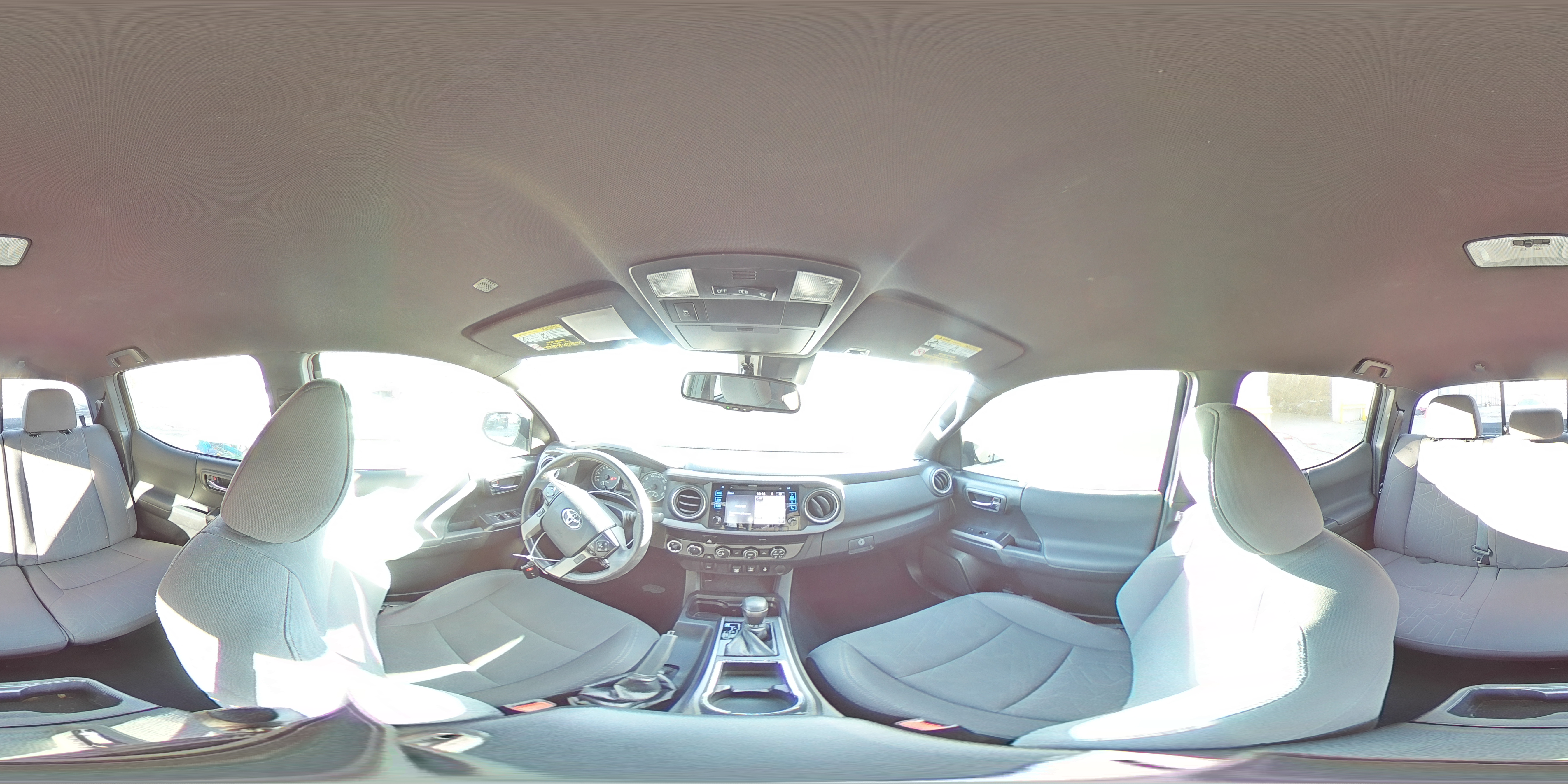 2019 Toyota Tacoma - Image 14