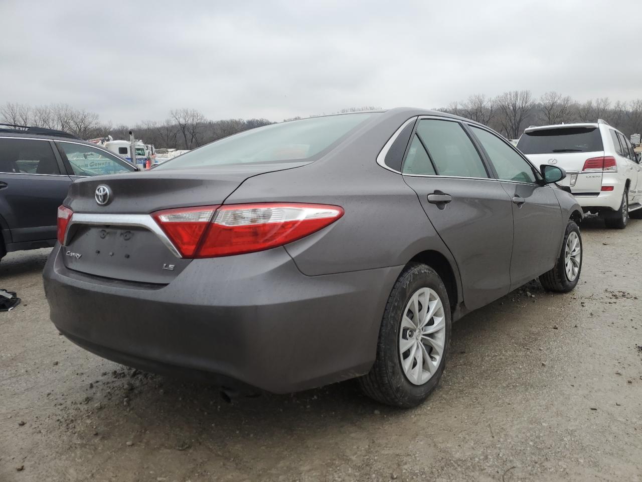 2015 Toyota Camry - Image 3