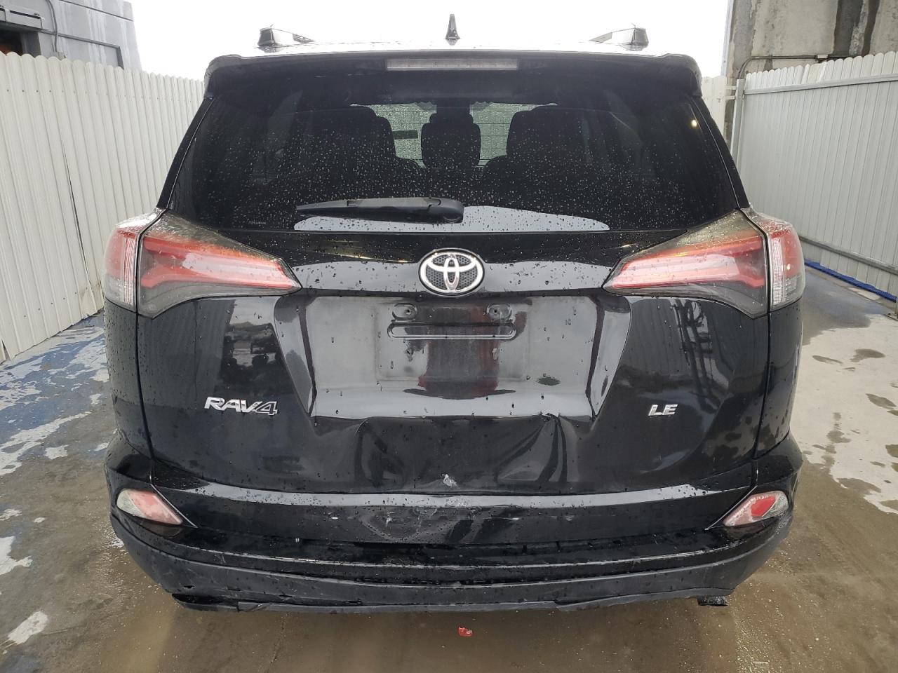2016 Toyota RAV 4 - Image 6